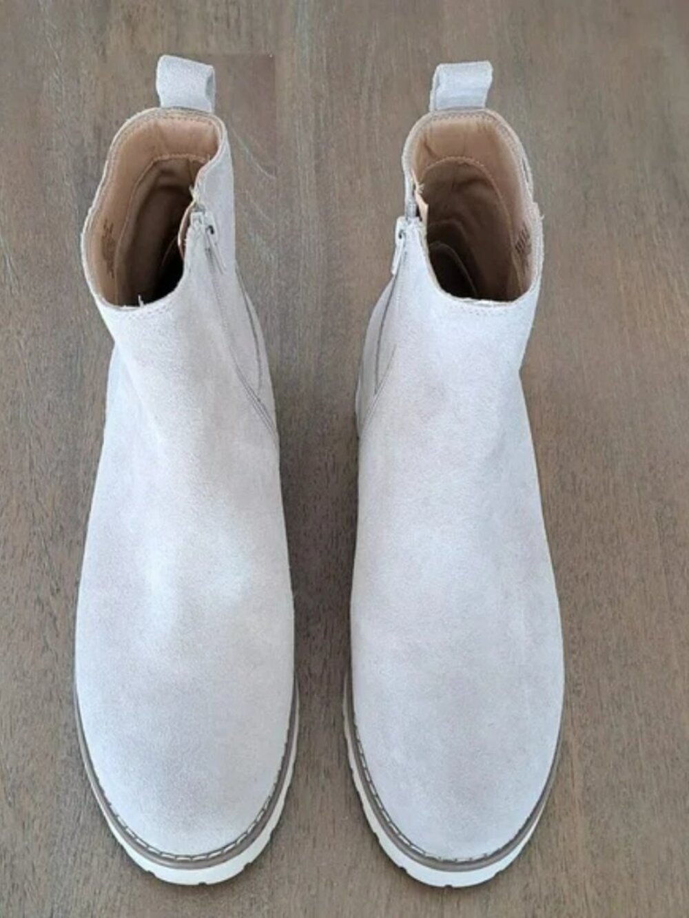 Crown Vintage Taylen Bootie - Color: Dove - Size: Women 9 - Picture 4 of 9